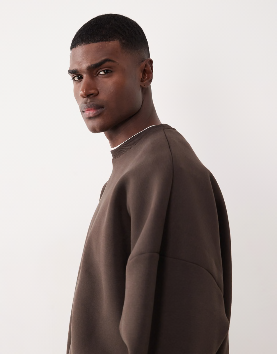 BROWN CREWNECK